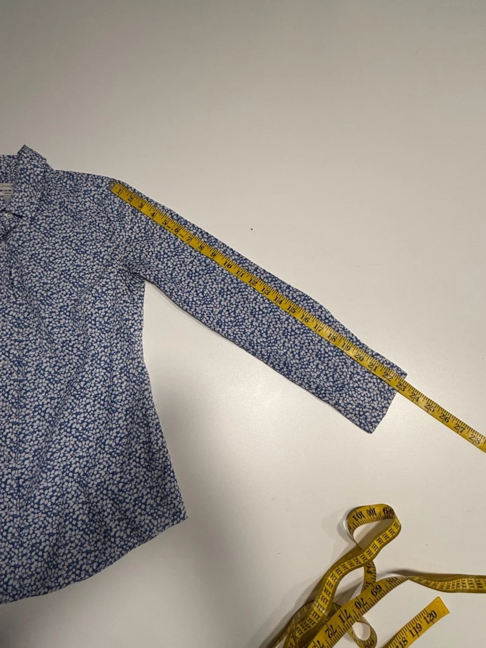 J. Crew Perfect Shirt, Blue and White Floral Long Sleeve Button Down, Size 2 - Picture 12 of 12